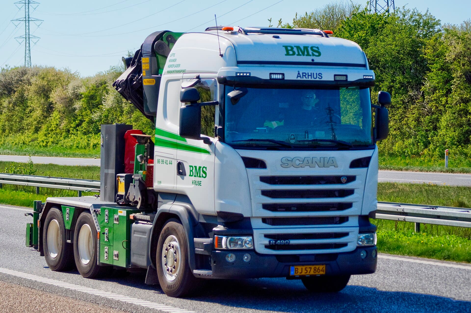 Souprava Scania s hydraulickou rukou Palfinger